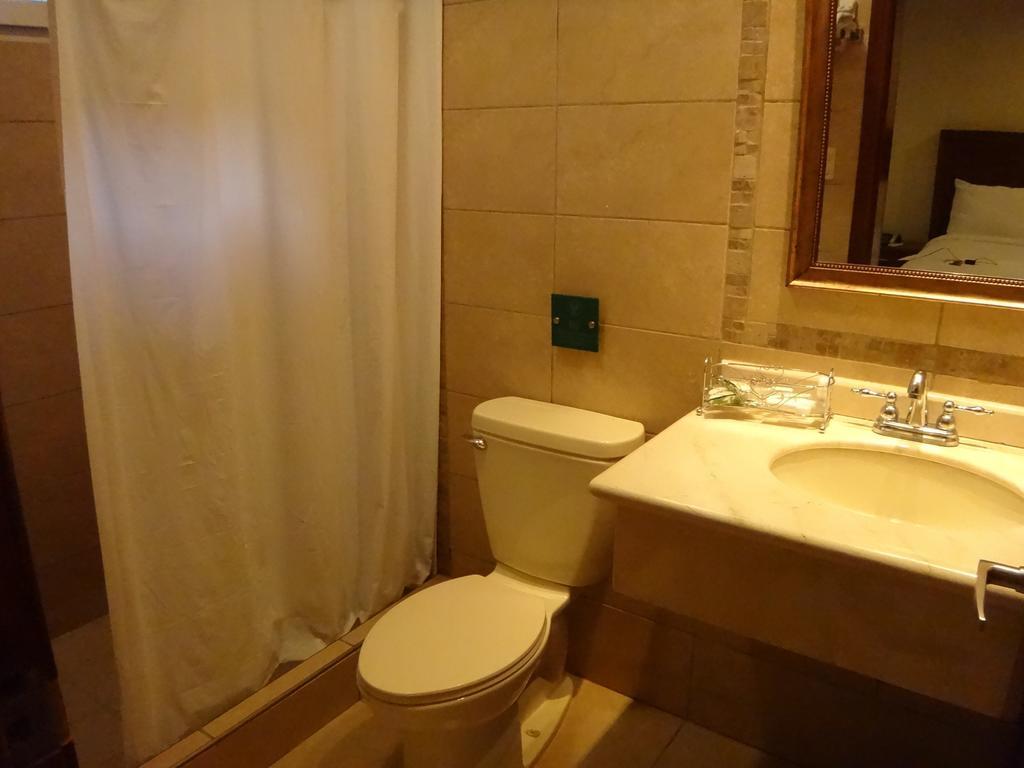 Hotel Boutique Primavera San Pedro Sula Bilik gambar